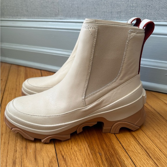 NWT Sorel Brex Chelsea Boot lug sole 8.5 - Picture 2 of 11